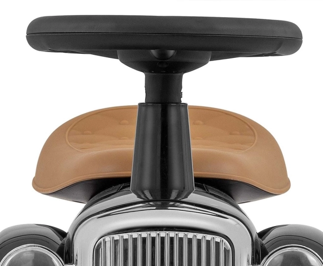 Steering wheel with horn for even more fun
