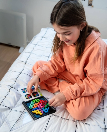 Compact travel puzzle