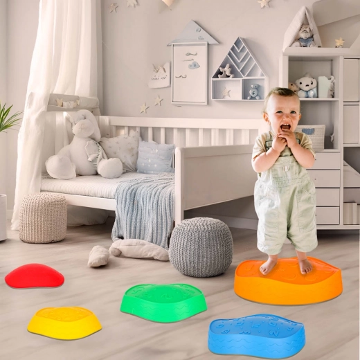 Stabils solis, pateicoties pretslīdes pamatnēm