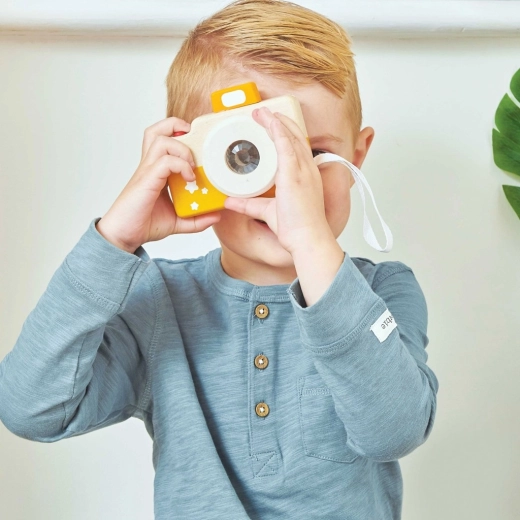 Playing at being a little photographer