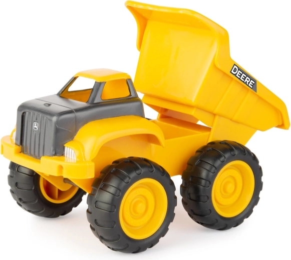 Dump truck with tipping bed