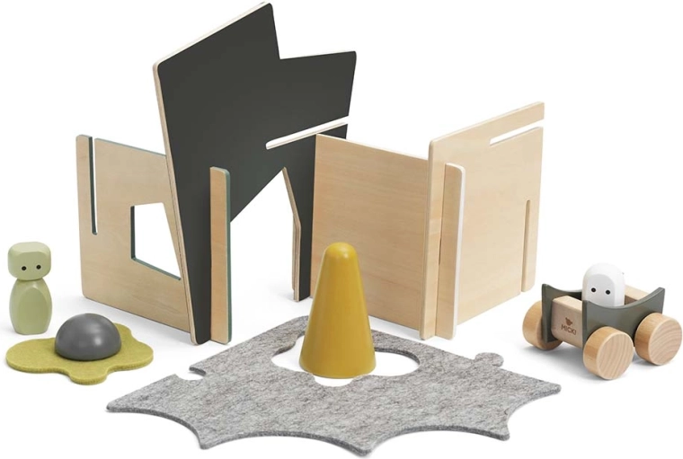 Building walls that develop planning skills