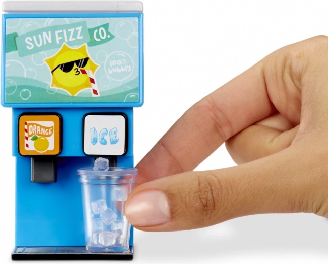 It really works: dispensing drinks and “ice”