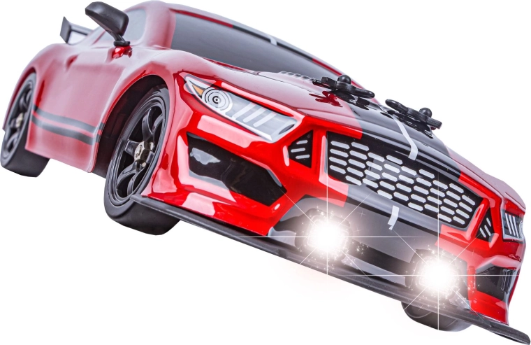LED gaismas un sportiska Mustang stila virsbūve