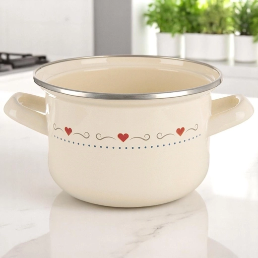 Saderīgs ar visiem plīts veidiem un krāsni