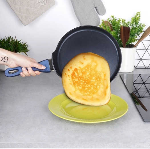 Dimanta nelīpošs slānis vieglai apgriešanai