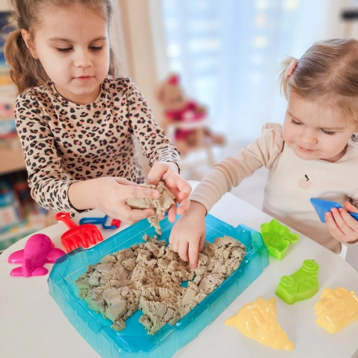 Kompakta paplāte – kārtība un izklaide uz galda