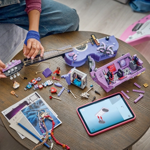 Digitālās instrukcijas LEGO Builder lietotnē
