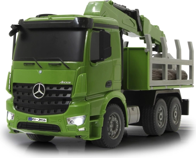 4x4 piedziņa un 2,4 GHz vadība