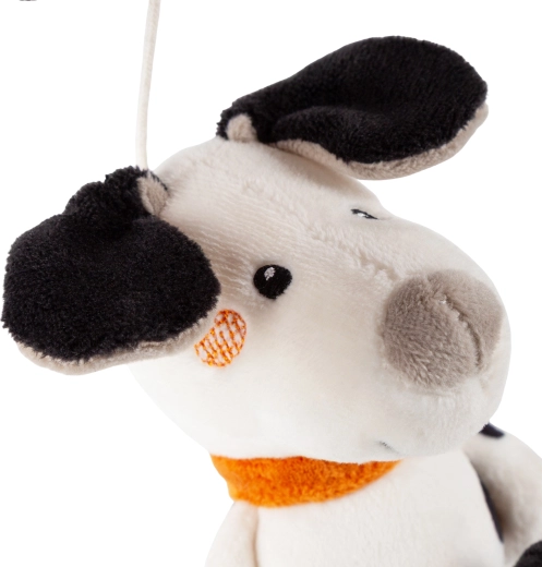 Soft plush and high-contrast colors for sensory perception