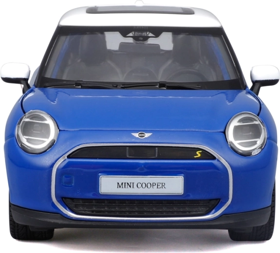 Reālistisks Mini Cooper SE izpildījums