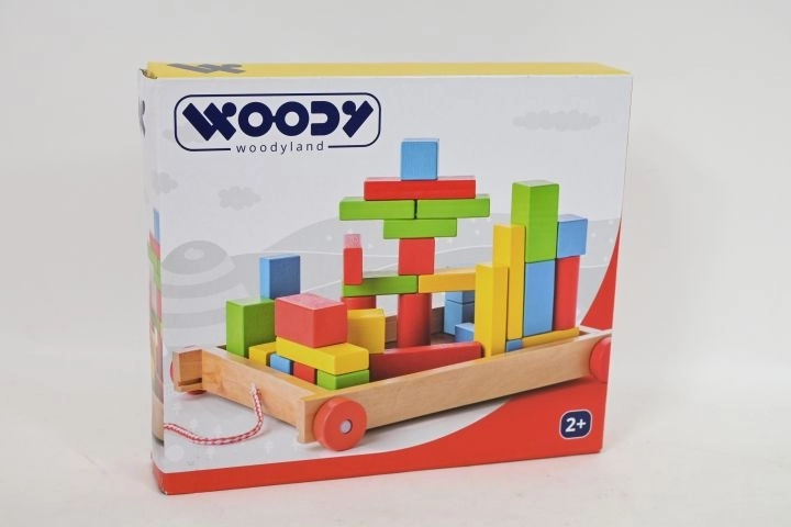 Woody wooden pull-along cart with blocks, 34 pieces