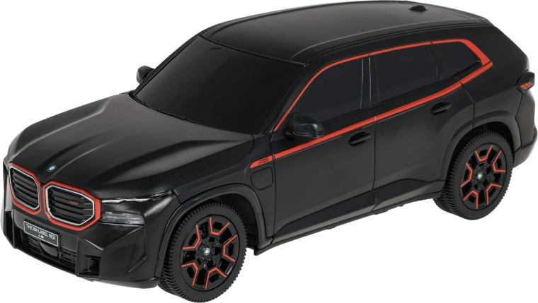 Realistic BMW XM design