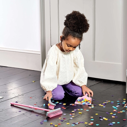 Child-sized dimensions and easy handling