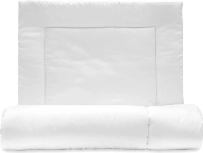 Luksusa mikrošķiedras pildījuma komplekts – spilvens un sega 100 × 135 cm, balta