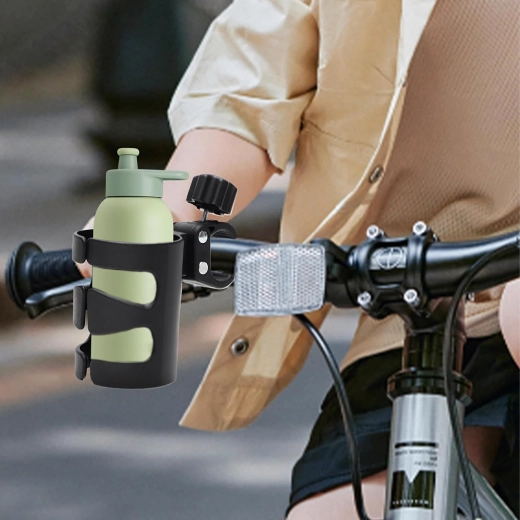 Droša dzēriena turēšana ceļā