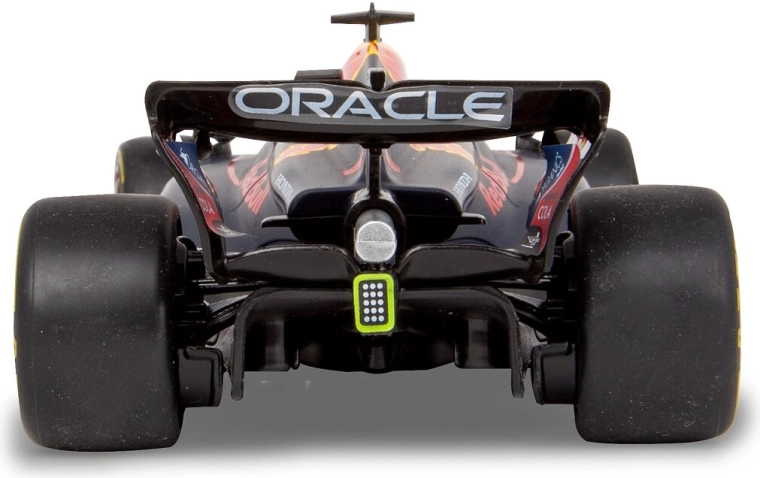 Metal design with rubber tires