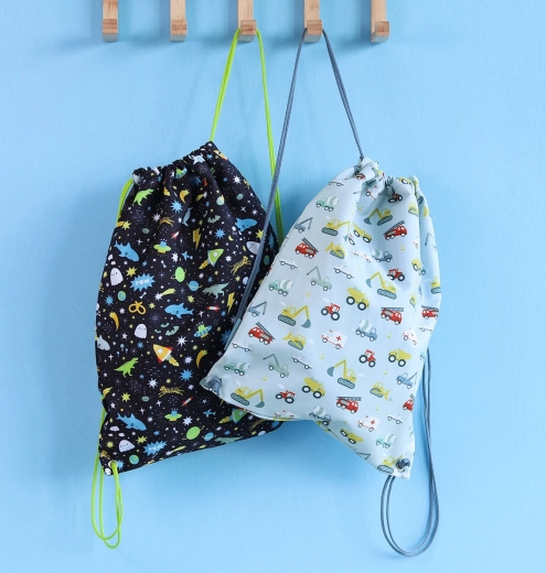 Easy drawstring closure and comfortable carrying