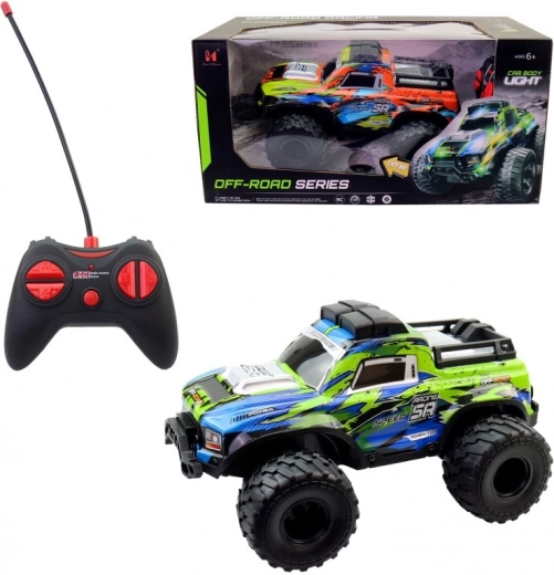 RC apvidus auto ar lieliem riteņiem