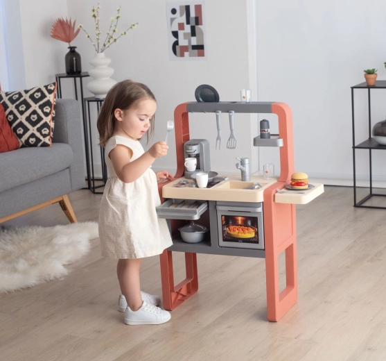 A full-featured kitchen for cooking play