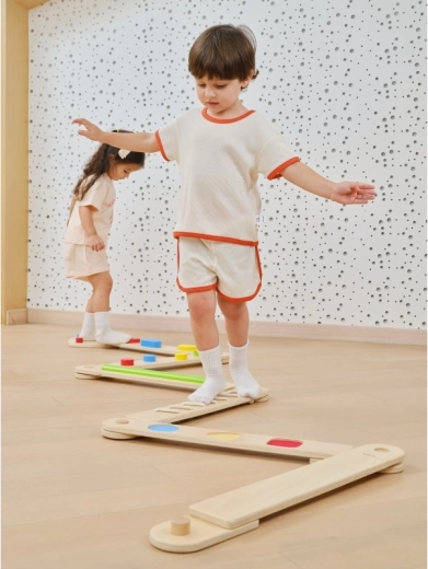 Balance and coordination training