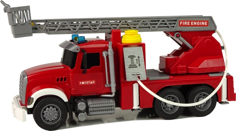 Īsta ūdens izsmidzināšana no šļūtenes