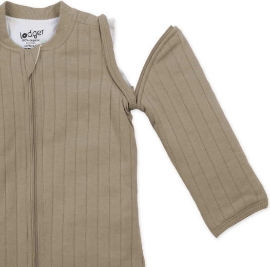 Removable sleeves for adjustable warmth