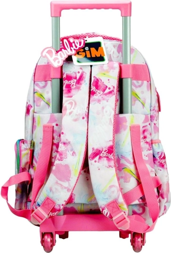 Comfortable carrying and space for a drink