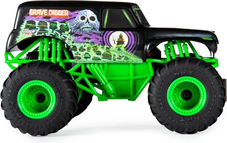 Bold look and authentic GRAVE DIGGER details
