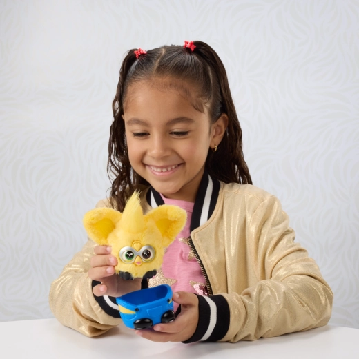 Compact buddy for play at home and on the go