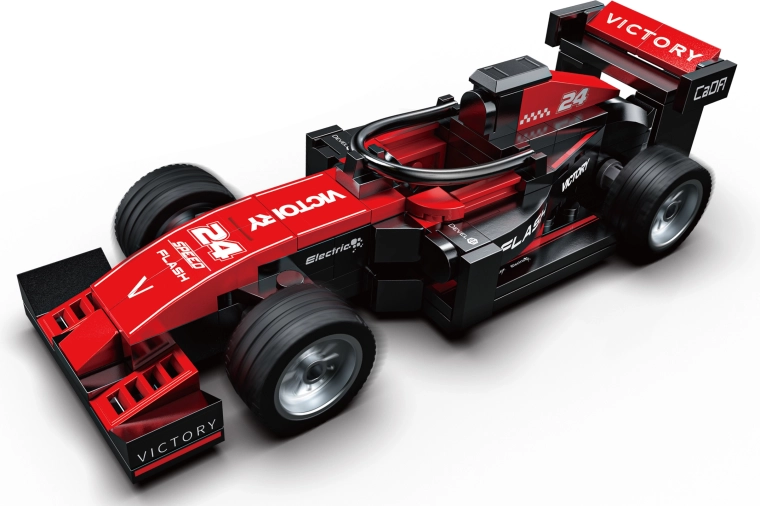 CaDA formulas konstruktors Triumph Legend 14,5 cm