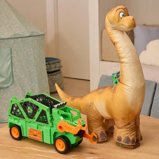 Milzīgs dinozaurs, kas pats piepūšas