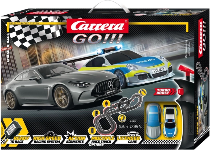 Divi licencēti sacīkšu automobiļi