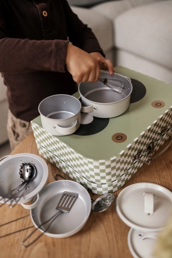 Complete equipment for little chefs