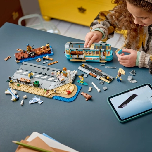 Interaktīva būvēšana ar LEGO Builder lietotni
