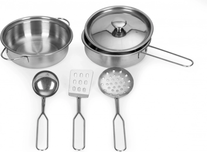 Virtuves piederumi komplektā