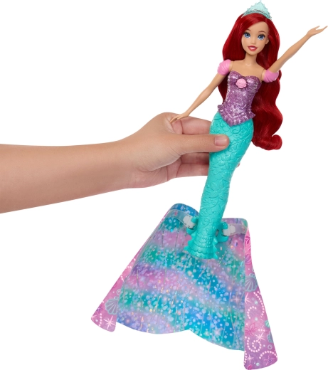 Ariel’s iconic look and hair to style