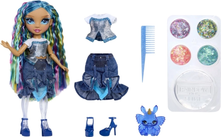 Fashionable Skyler and her pet