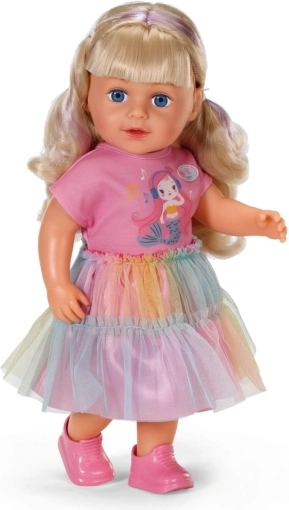 A moveable doll that stands independently