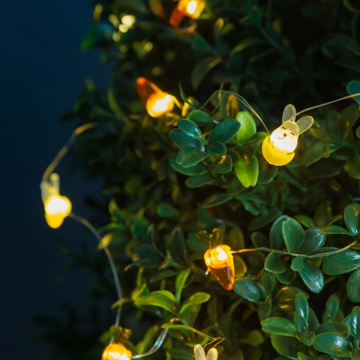 LED light chain with bunnies and carrots, 2 m, 20 LEDs