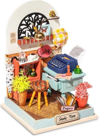 RoboTime miniatūrs namiņš Studiju telpa