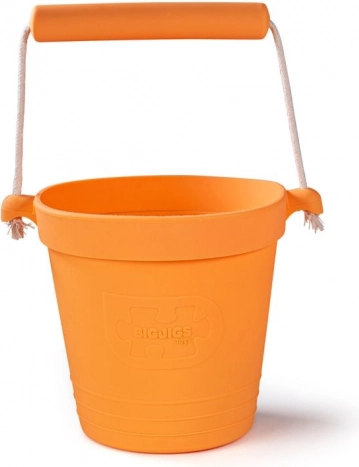 Oranžs silikona pludmales spainītis BIGJIGS TOYS