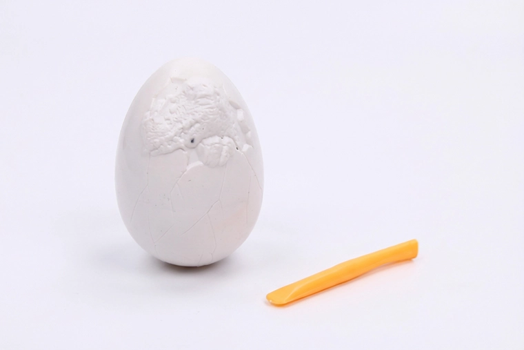 Dino DIY ola ar izrakāmām figūriņām - 1 gab.