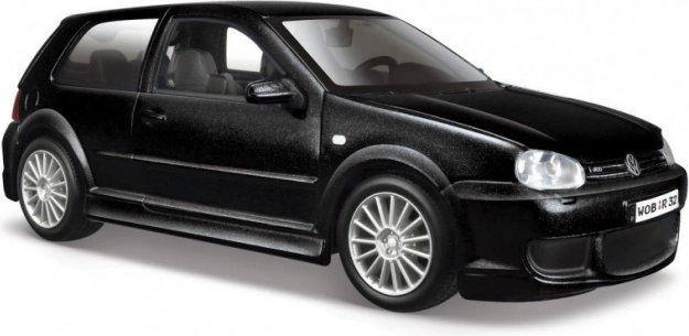 Kompozītmateriāla modelis VOLKSWAGEN Golf R32 melnā krāsā 1:24