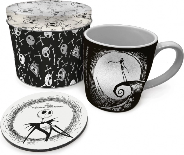 Dāvanu komplekts THE NIGHTMARE BEFORE CHRISTMAS – krūze 315 ml, korķa paliktnis un skārda kārba
