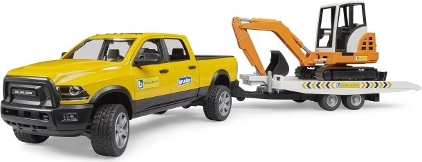 Bruder apvidus servisa auto RAM ar minibagru un piekabi 1:16