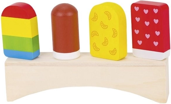 Krāsaini koka saldējumi uz statīva