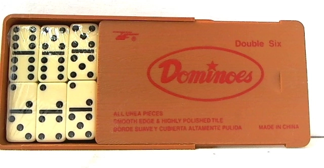 Klasiskais domino kaula stilā