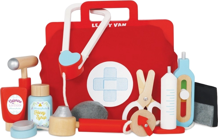 Wooden doctor set for kids Le Toy Van