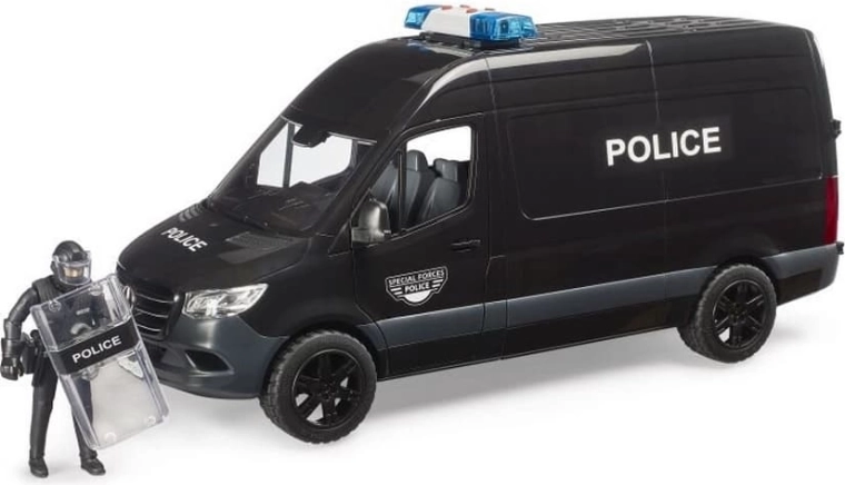 Bruder policijas furgons Mercedes‑Benz Sprinter ar specvienības policistu